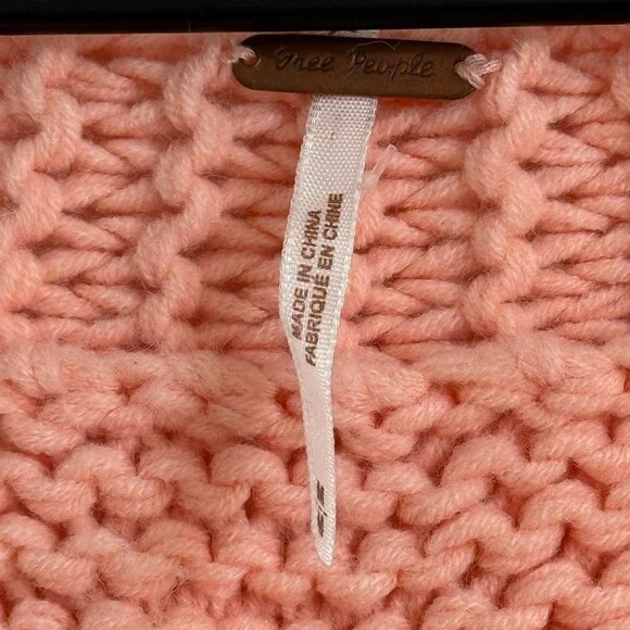 Free People Heavy Knit Cropped Cardigan Sweater Pink Apricot Gingham Button Up M - Picture 6 of 8